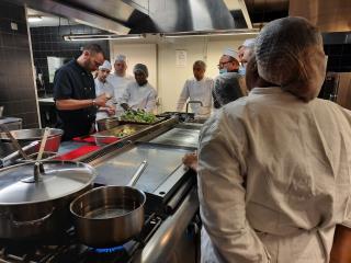 L'AFCI a lancé deux CAP cuisine, les élèves apprennent entre les fourneaux de l'ancien restaurant...