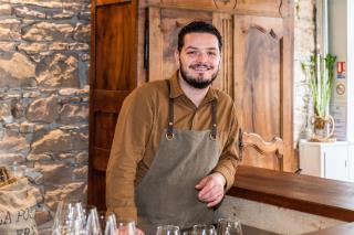 Fier de ses racines auvergnates, Maxime Laurenson allie avec succès cuisine rurale et...