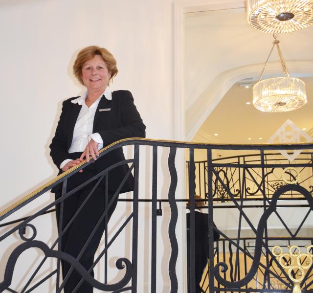 Heidi Lofi, gouvernante depuis 29 ans à l'hôtel Martinez de Cannes