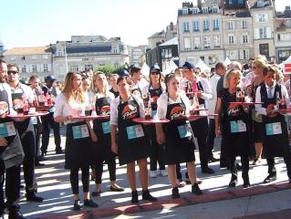 Une participation féminine accure.