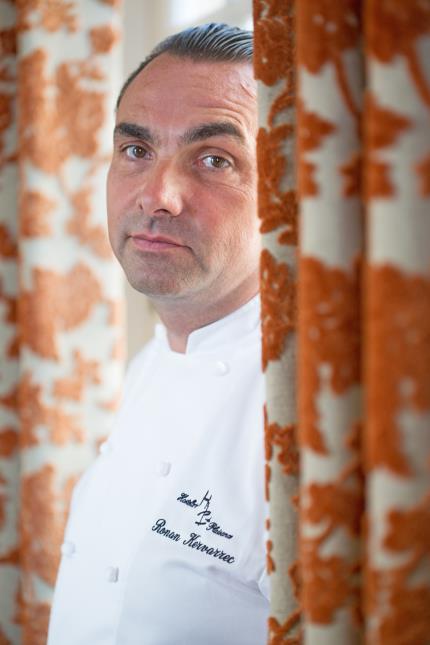 Ronan Kervarrec, nouveau chef de L'Hostellerie de Plaisance, Saint-Emilion