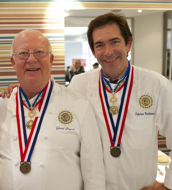 Gérard Dupont et son successeur Fabrice Prochasson.