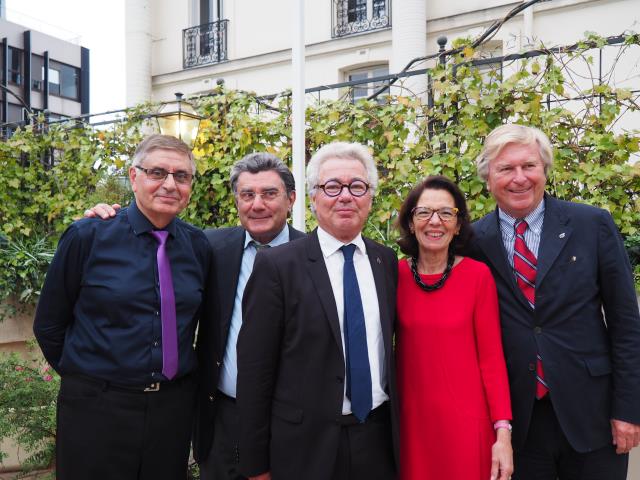 De g à d : Bernard Lars, Robert Vidal, Didier Chenet, Geneviève Bahler et Olivier Mayeras.