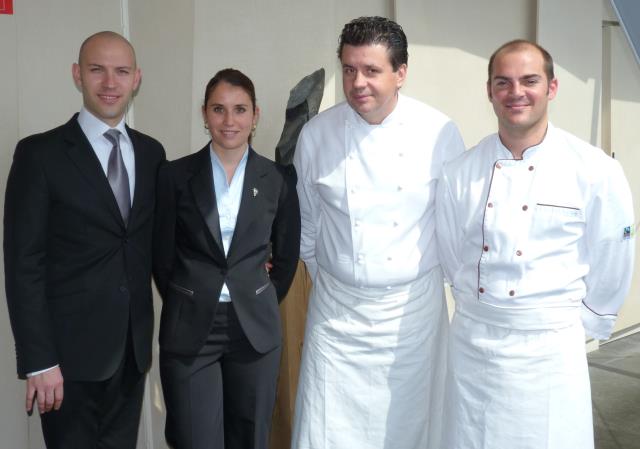 Guillaume Perrin-Miton, directeur du restaurant, Sabrina Gartmann, sommelière, Frédéric Vardon, et Nicolas Le Tirrand, chef de cuisine, unis au restaurant 39V à Paris (VIIIe).
