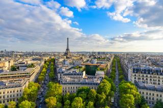 seulement 5,2 millions de visiteurs se sont rendus à Paris et en Île-de-France au premier semestre,...