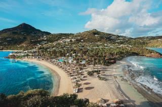 Situé dans une réserve naturelle, Rosewood Le Guanahani St. Barth compte 66 chambres toutes face à...