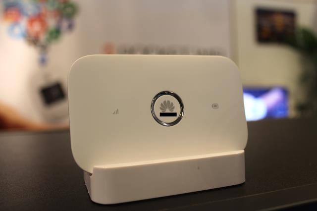 Le pocket WiFi est un boitier, plus petit qu'un smartphone, qui accompagne vos clients