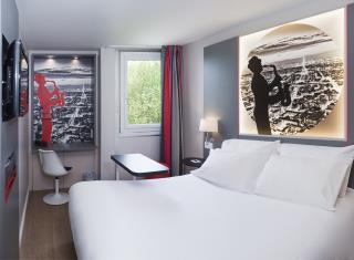 Une des 81 chambres du Best Western Saint-Quentin en Yvelines.