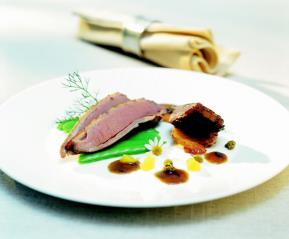 Une recette de Jean-Marie Dumaine (Vieux Sinzing, à Sinzig, en Allemagne) : Canard farçi à la...