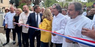 Madame Le Maire, Sylvie Siri, inaugure le marché des producteurs auprès de grands noms de la cuisine et de la pâtisserie