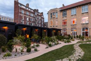 L'hôtel Lilybloom, situé en plein cœur du Havre, au sein du projet la Grande Ecole.