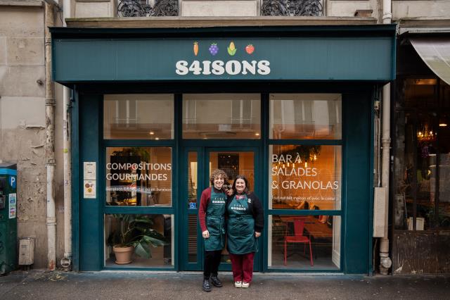 Mélanie Fournier et Eddy Bouamama se sont rencontrés sur les bancs de l’école Vatel. Ils viennent d'ouvrir le bar à salades S4isons, à Paris.