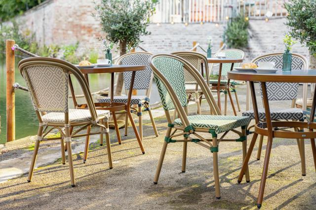 La nouvelle chaise Ostera de chez Lusini. 