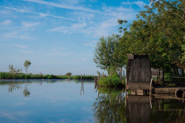 Le Clos familial, écolodge d'Eric Guerin situé à 300 m de son restaurant, la Mare aux Oiseaux, à Saint-Joachim.