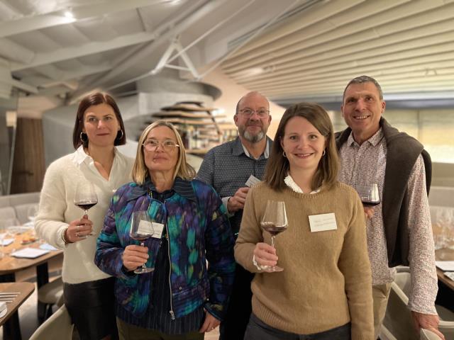 Marion Gravegeal (Mas de Jon), Sylvie Guiraudon (La Chouette du Chai), Thierry Vacher (Vignobles des 3 Châteaux), Marie Cavalier (Château de Lascaux), Benoît Viot (président de l’AOC Pic Saint Loup).