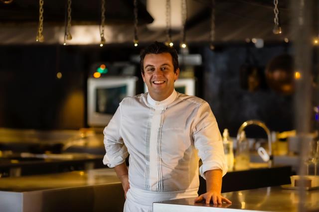 Alexandre Gauthier se réinstalle dans son restaurant La Grenouillère. 