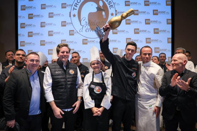 Yohann Chapuis, Paul Stradner, Pauline Hoarau (commis d'Arthur Debray et élève au campus de Groisy), Arthur Debray, Christophe Hay, et Frédéric Masse.