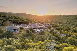 En Afrique du Sud, Jumeirah Thanda Safari propose des hébergements prestigieux au cœur d'une réserve privée 'Big Five'. 