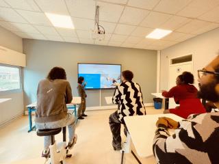 Nouvelles façons d'enseigner à la Cité des Formations et des apprentissages de Toulouse-Blagnac, une salle de classe