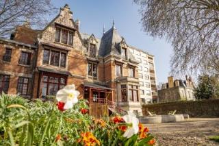 La Villa Rabelais de Tours accueille des événements dédiés à la gastronomie et à la découverte des...