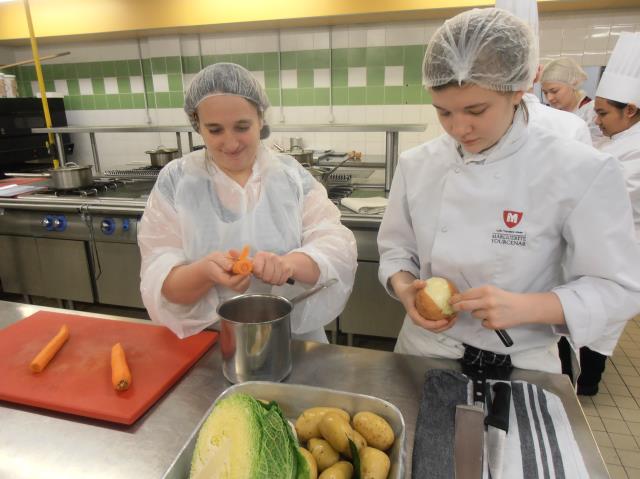 atelier « cuisine pédagogique » au lycée Yourcenar