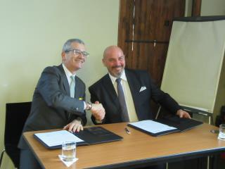 Dominique Giraudier (à gauche) et Gino Andreetta, directeur général Resorts Europe-Afrique-Moyen...