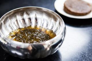 Lentilles vertes du Puy caviar doré gelée d'anguille