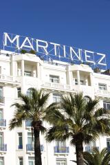 La façade du Grand Hyatt Cannes Hôtel Martinez.