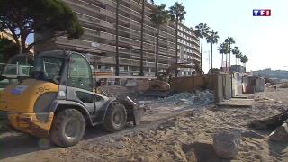 Les pelleteuses sont entrées en action sur les plages de Juan-les-Pins