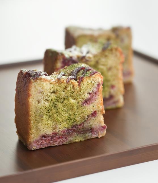 Cake au thé matcha.