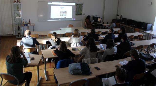 Les professionnels se sont succédés pour présenter leur parcours