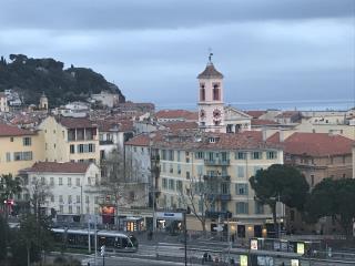 La ville de Nice impose désormais le numéro d'enrégistrement qui permet un contrôle des locations sur les plateformes.