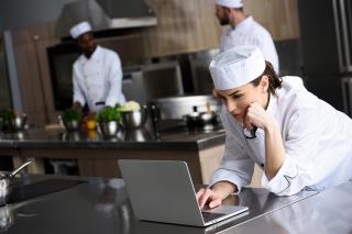 Il est nécessaire de rédiger des fiches techniques pour tous les plats qui seront proposés, faute...