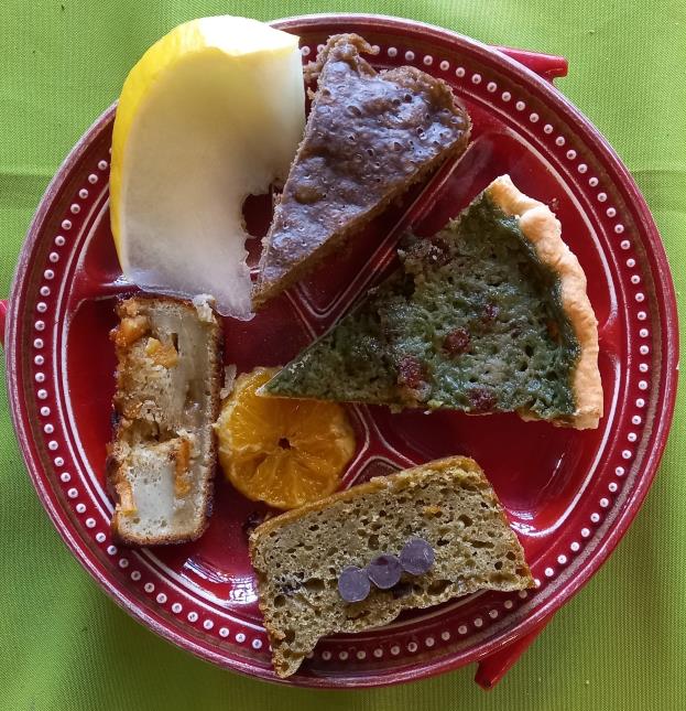 Martine Belletante cuisine une soixantaine de mauvaises herbes. 