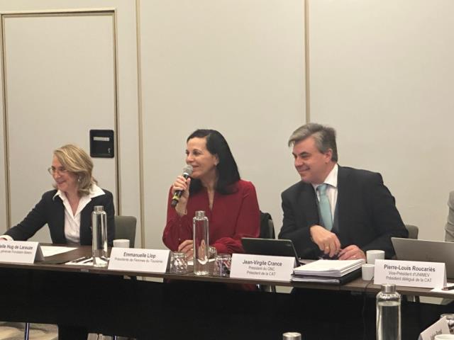 Emmanuelle Llop, présidente de Femmes du Tourisme et Jean Virgile Crance président de la CAT.