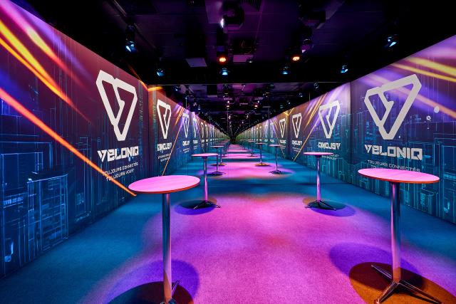 La salle Everything Room et ses murs miroirs donnant un effet d’infini.