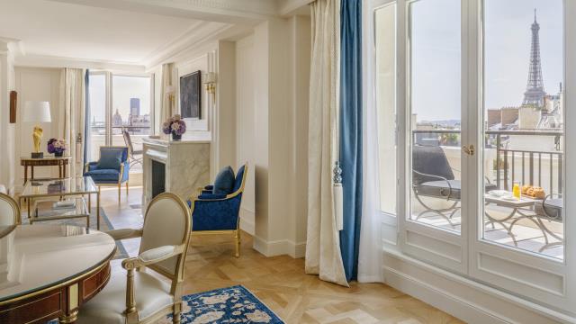 Une attention particulière a été portée sur la lumière naturelle et les vues sur Paris.