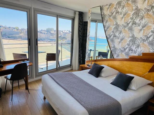 Le Crystal Dinard, Sure Hotel Collection by Best Western