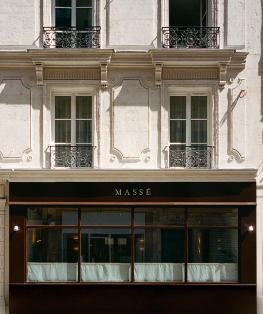 L'hôtel Massé est situé dans le quartier animé de SoPi (South of Pigalle), à Paris