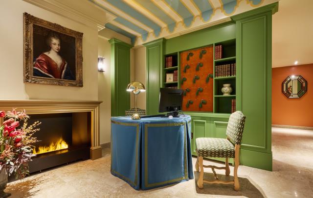 La réception de l'hôtel Prince de Conti, à Paris