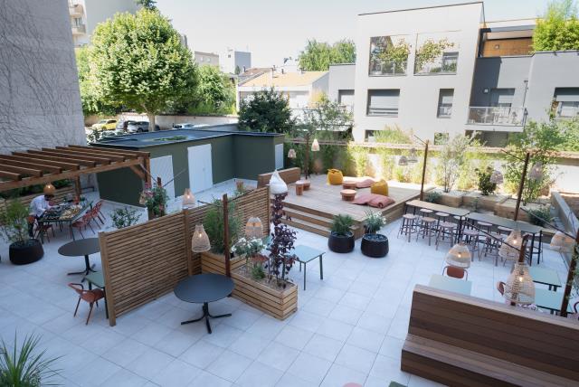 Le jardin terrasse de l'Oceania Hotel de Lyon