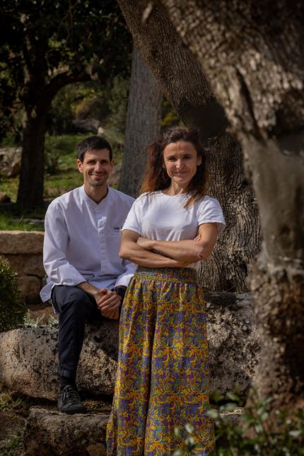 Julie Farinelli, à la tête du Hameau de Saparale, a confié les rênes du restaurant à Jérémy Viven.