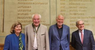 Hervé This félicité par Marion Guillou, Pierre Gagnaire et André Cointreau, président du Cordon Bleu