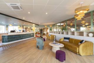 Le Sure Hotel by Best Western Caen Mémorial.