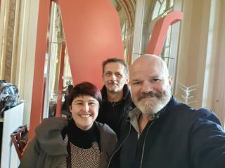 Marie-Laure Guillou et Patrice Cabioch (ici avec Philippe Etchebest) tentent de redresser la barre dans leur Restaurant du Guillec, à Plouzévédé. 