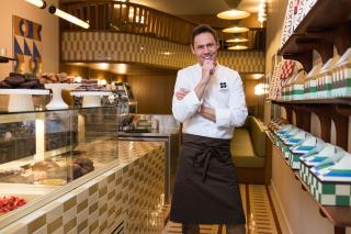 La pâtisserie-café Sébastien Vauxion veut essaimer dans les grandes villes de France et à l’étranger.