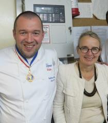 Le chef Guillaume Gomez et l'Ambassadrice Hélène Le Gal.