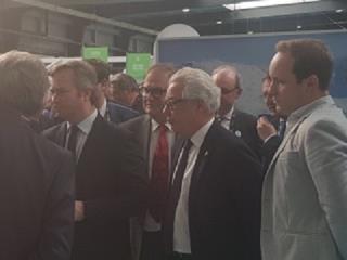 Jean-Baptiste Lemoyne, Pascal Droux et Didier Chenet lors de la visite du salon.