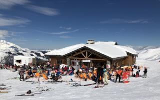 Quartier d'Hiver, nouveau restaurant d'altitude à Peyragudes, le Chef étoilé stéphane Tournié est...