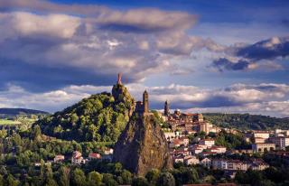 Le Puy-en-Velay, l'une des 17 destinations religieuses répértoriées par l'association...